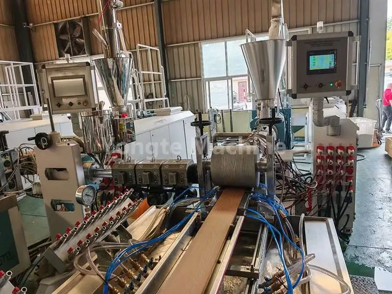 Extruder PLC басқару жүйесіндегі AI технологиясының интеграциясының қолданбалы әсері және технологиялық трансформациясы