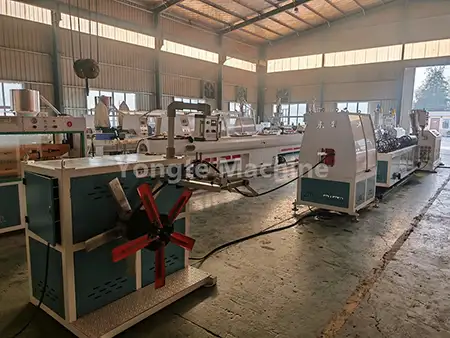 Көбік құбырына арналған машина